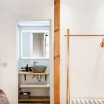 Wekey Homes Granada, Mesones Central Suites